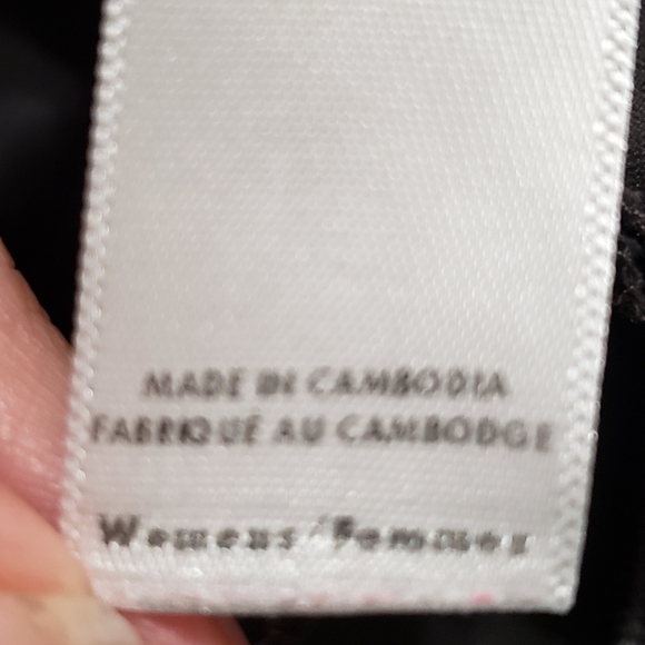 Lucy size Small - Picture 9 of 10